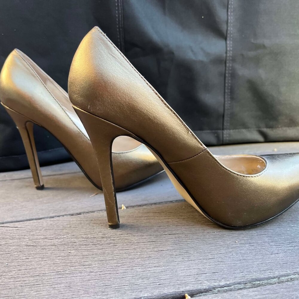 Steve Madden Zanee, Size 8, Bronze